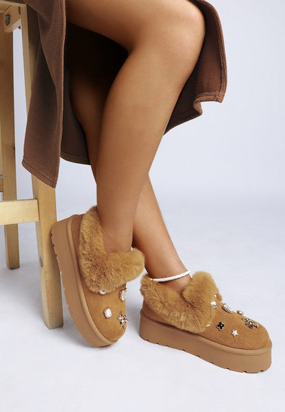 Zeta Charm Detail Slip On Snow Boots