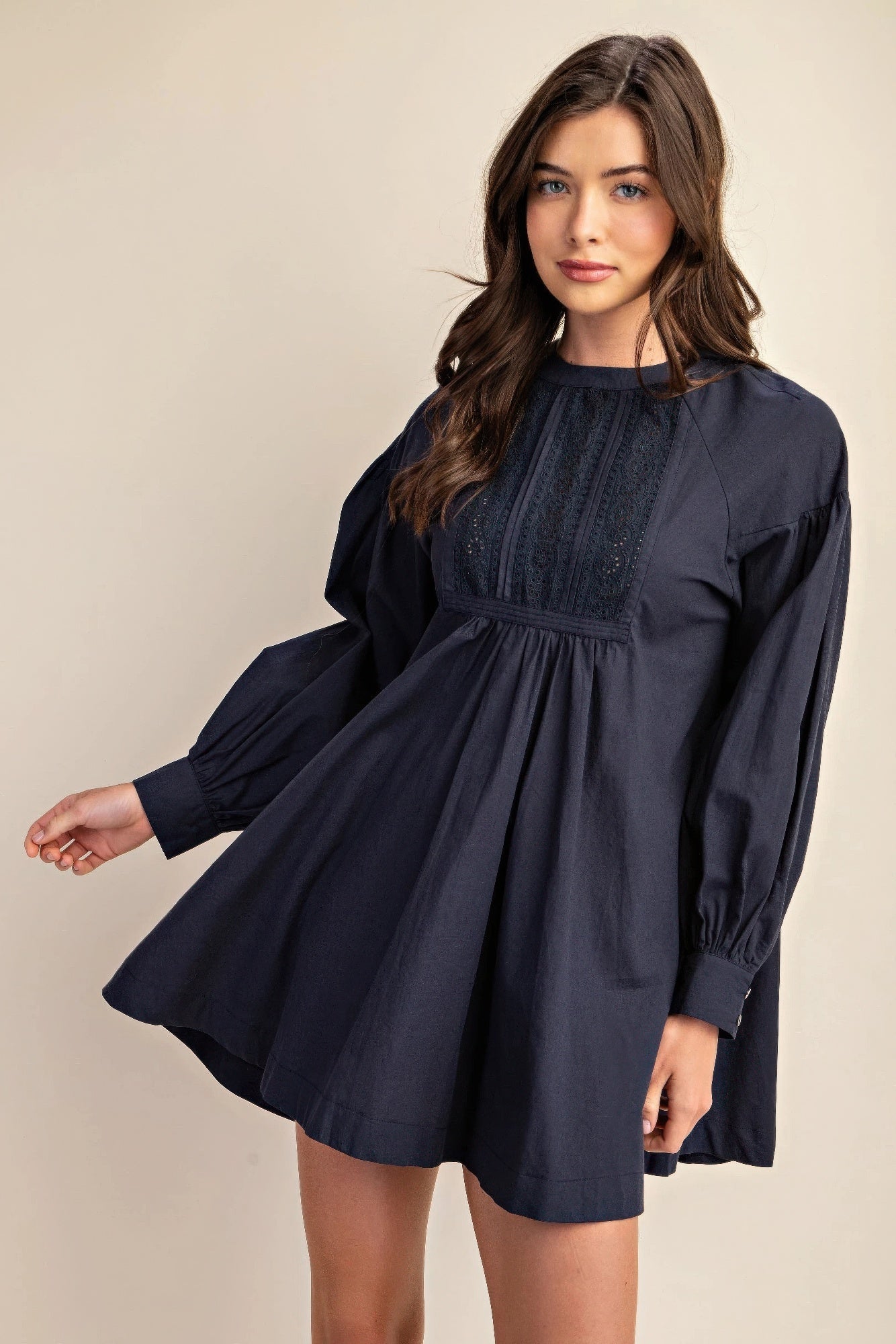 Long sleeve mini dress with lace detail - All Season Fashion