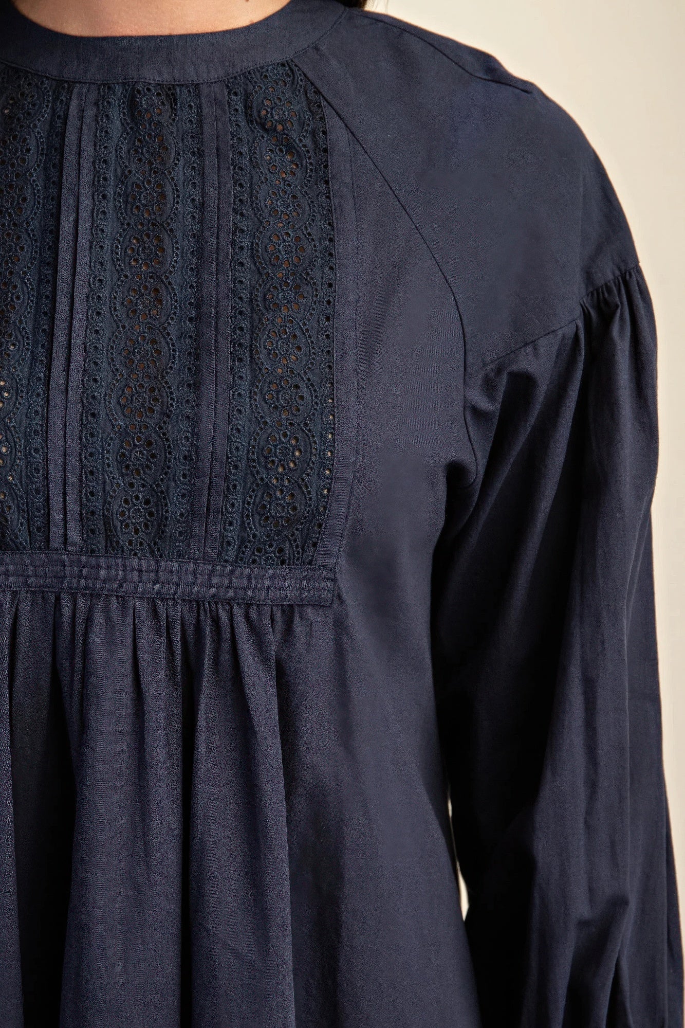 Long sleeve mini dress with lace detail - All Season Fashion