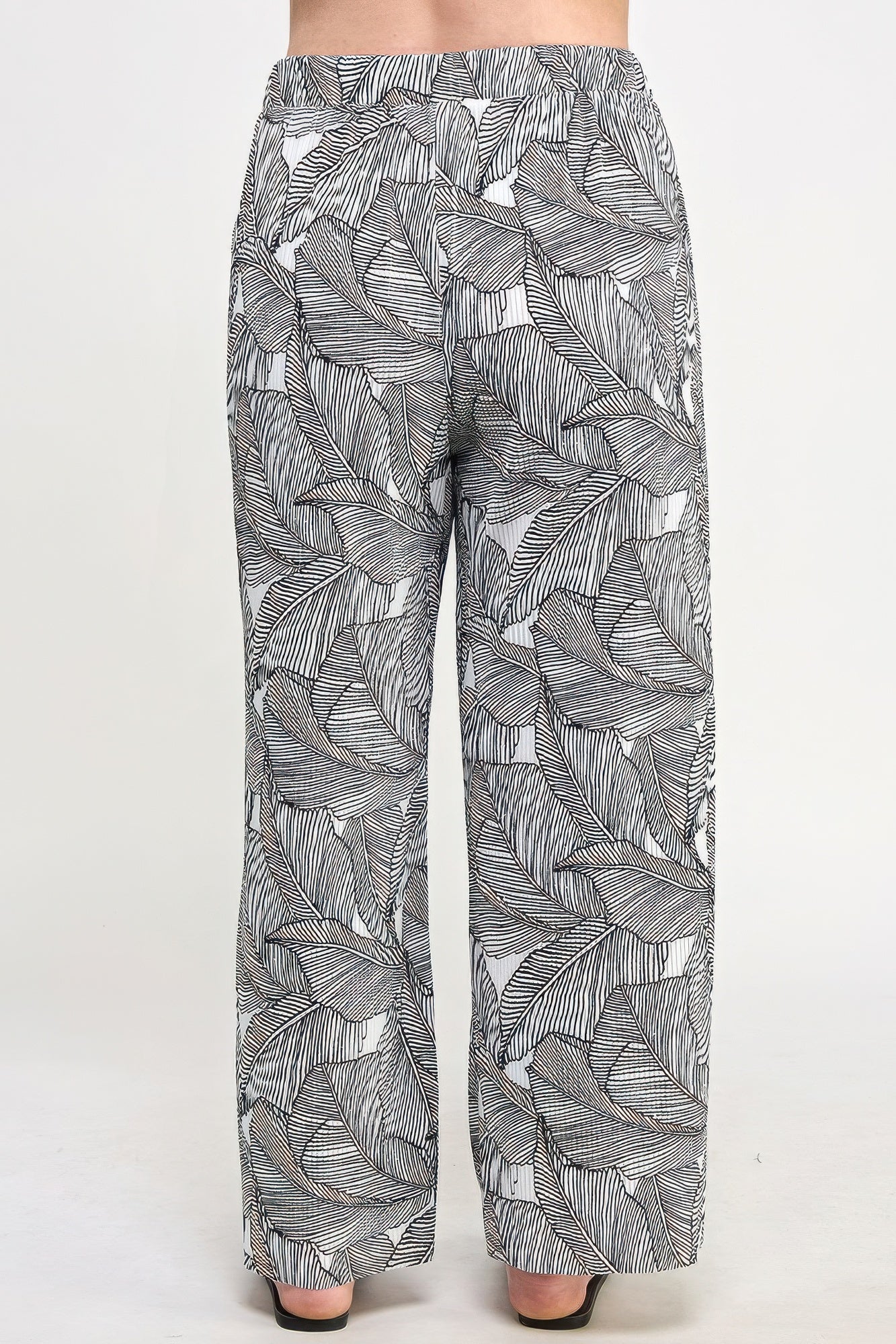 Plisse Palm Print Pants - All Season Fashion