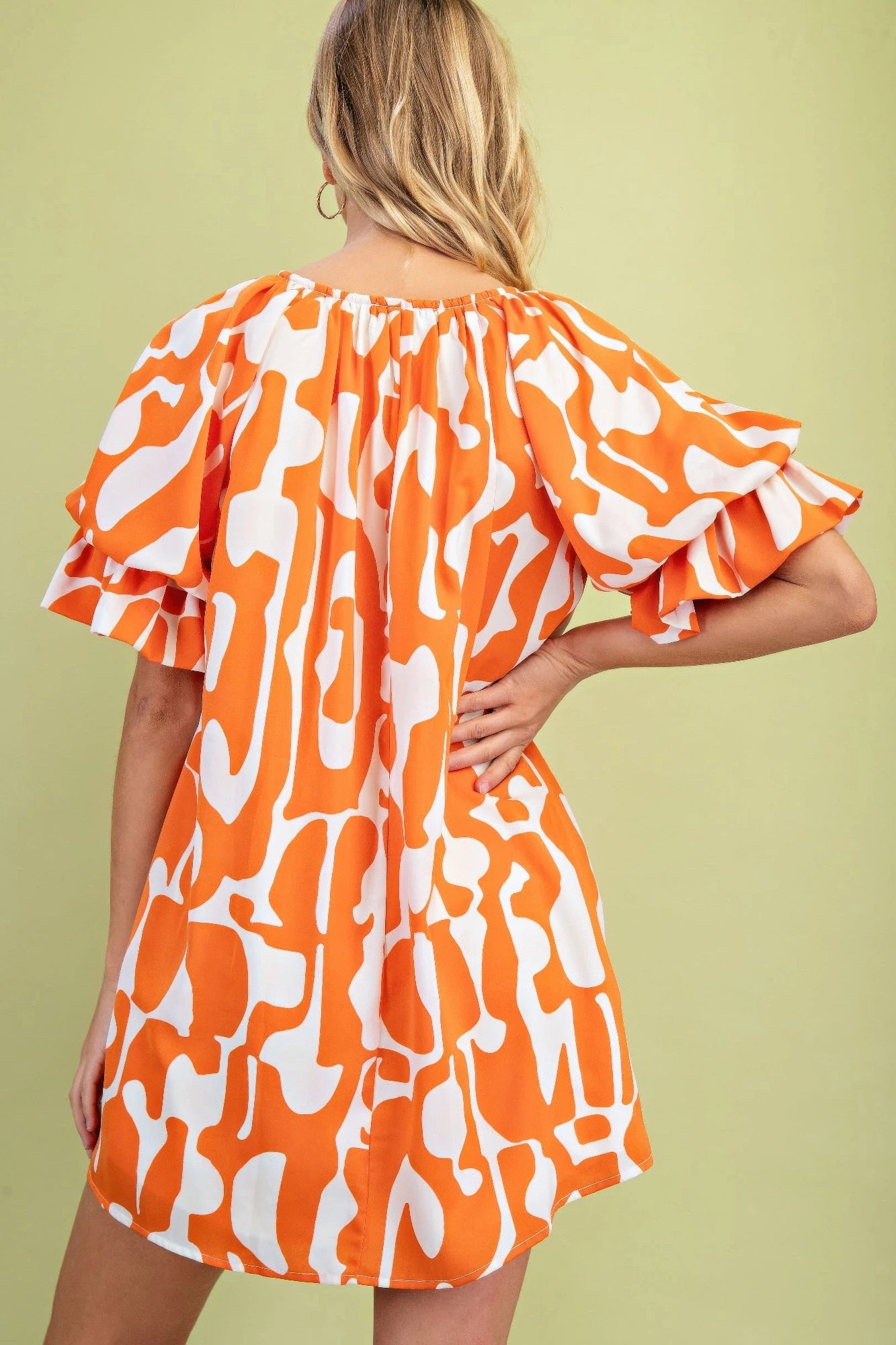 Geometric Print Loose Fit Mini Dress With Gathered Balloon Sleeves - All Season Fashion