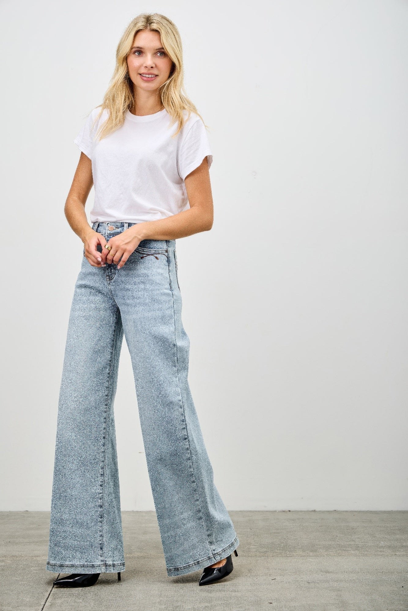 High Rise Wide Leg - All Season Fashion