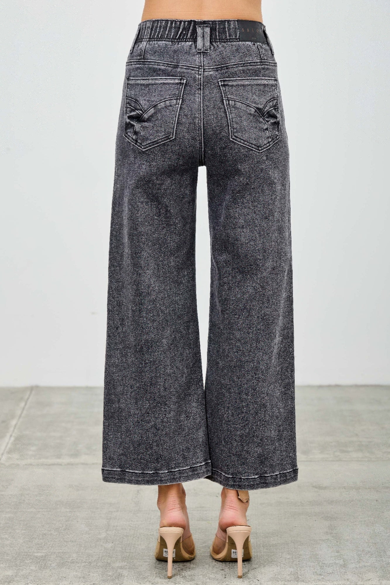 High Rise Wide Crop - All Season Fashion