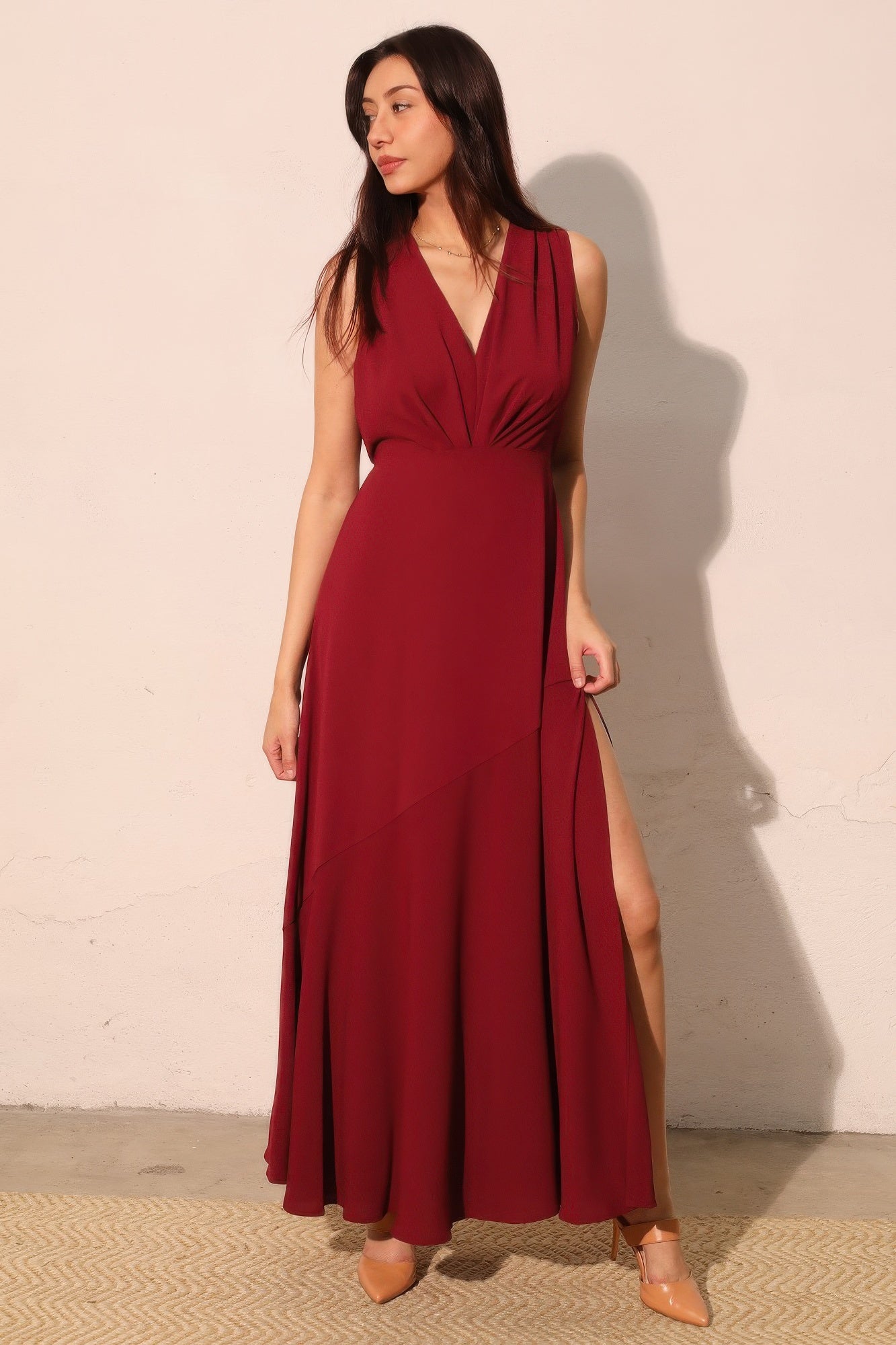 Textured Solid V-neck Maxi Dress - All Season Fashion