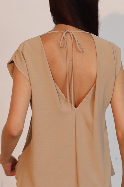Matte Crepe Low Back Loose Top - All Season Fashion