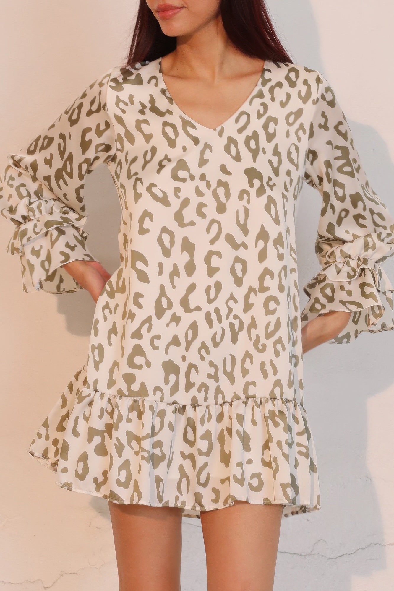 Simple Leopard Dress With Ruffle Cuff - All Season Fashion