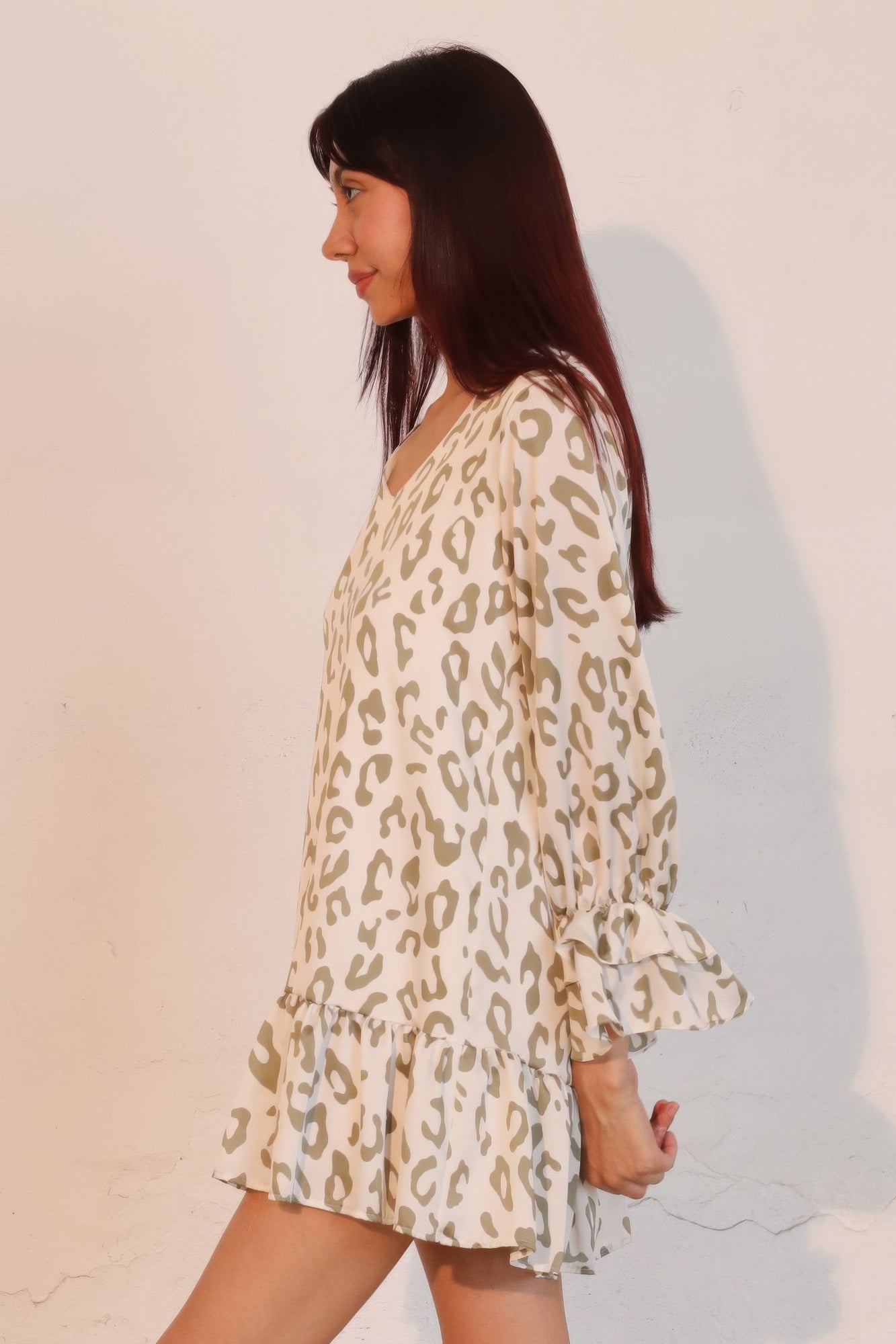 Simple Leopard Dress With Ruffle Cuff - All Season Fashion