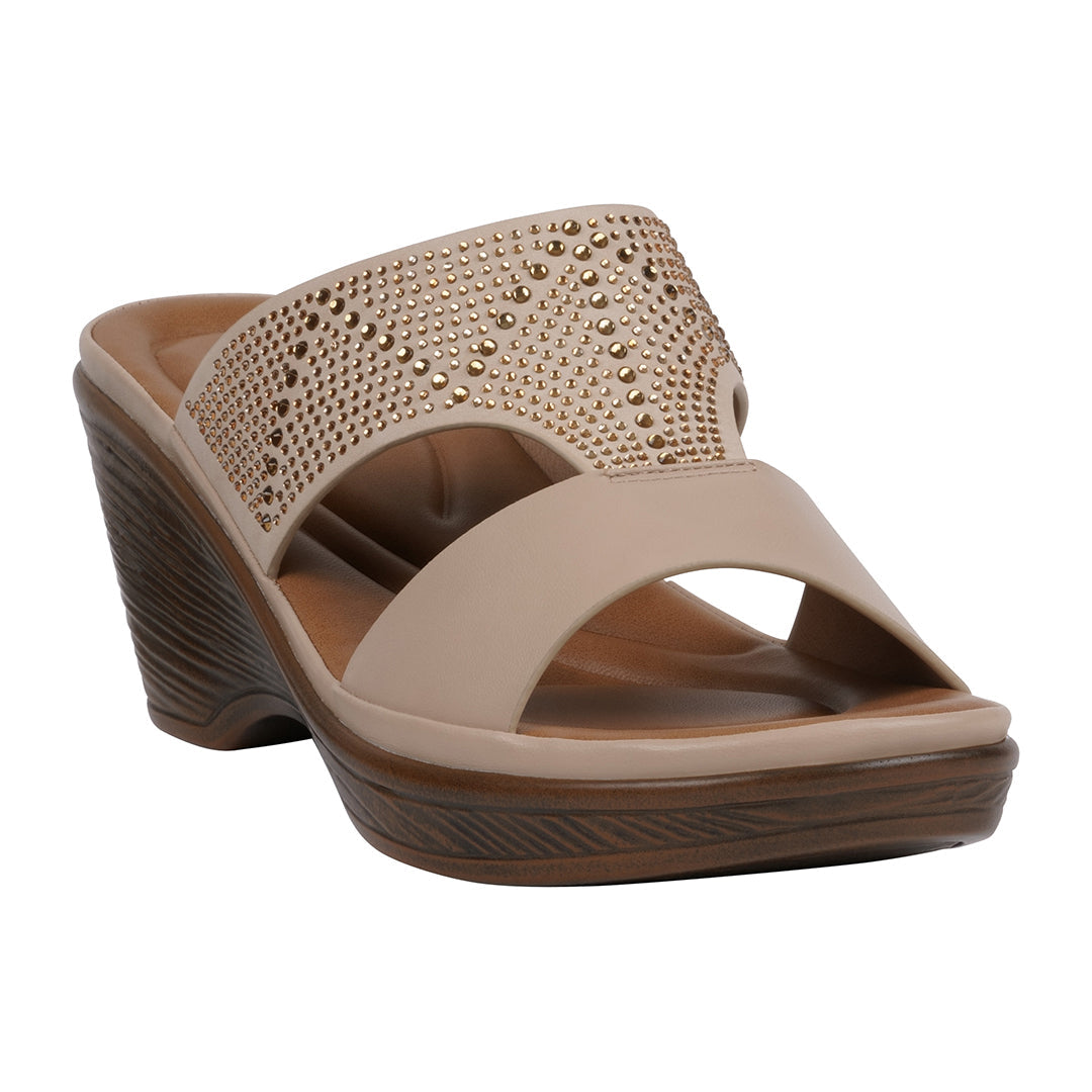 Women's Everi Nude Wedge Sandals
