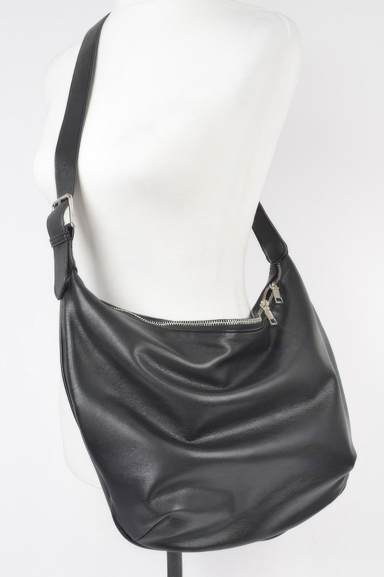 Faux Leather Old Money Look Shoulder Bag - All Season Fashion