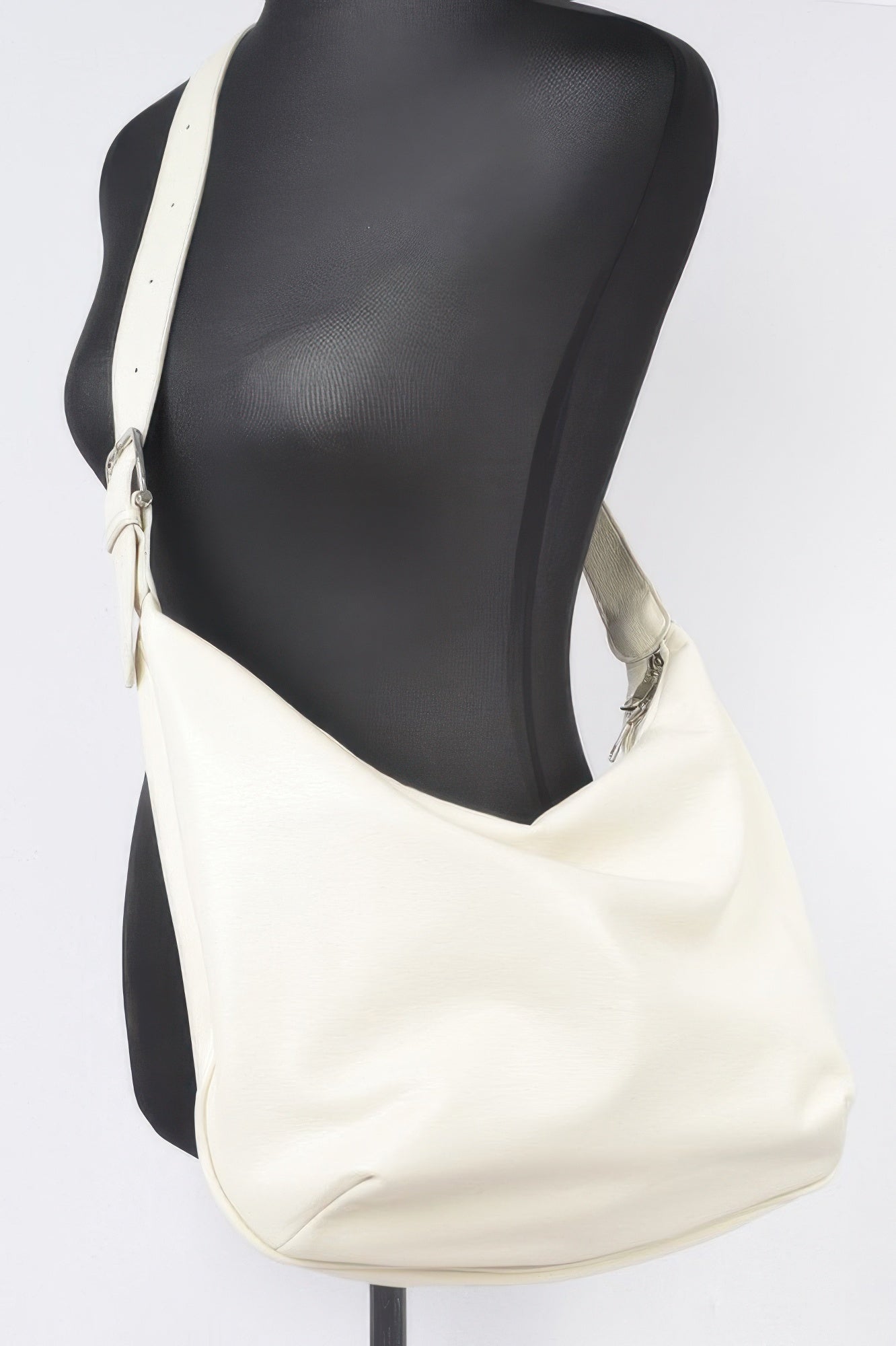 Faux Leather Old Money Look Shoulder Bag - All Season Fashion