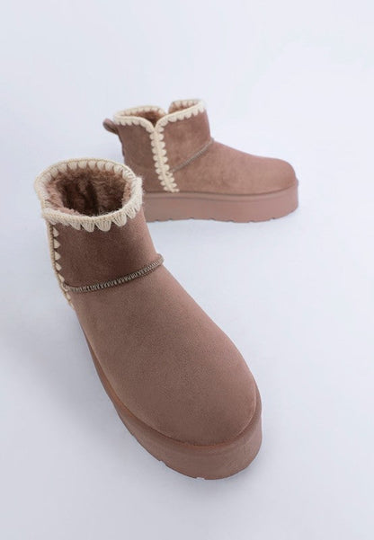 Rochas Scalloped Detail Snow Boots