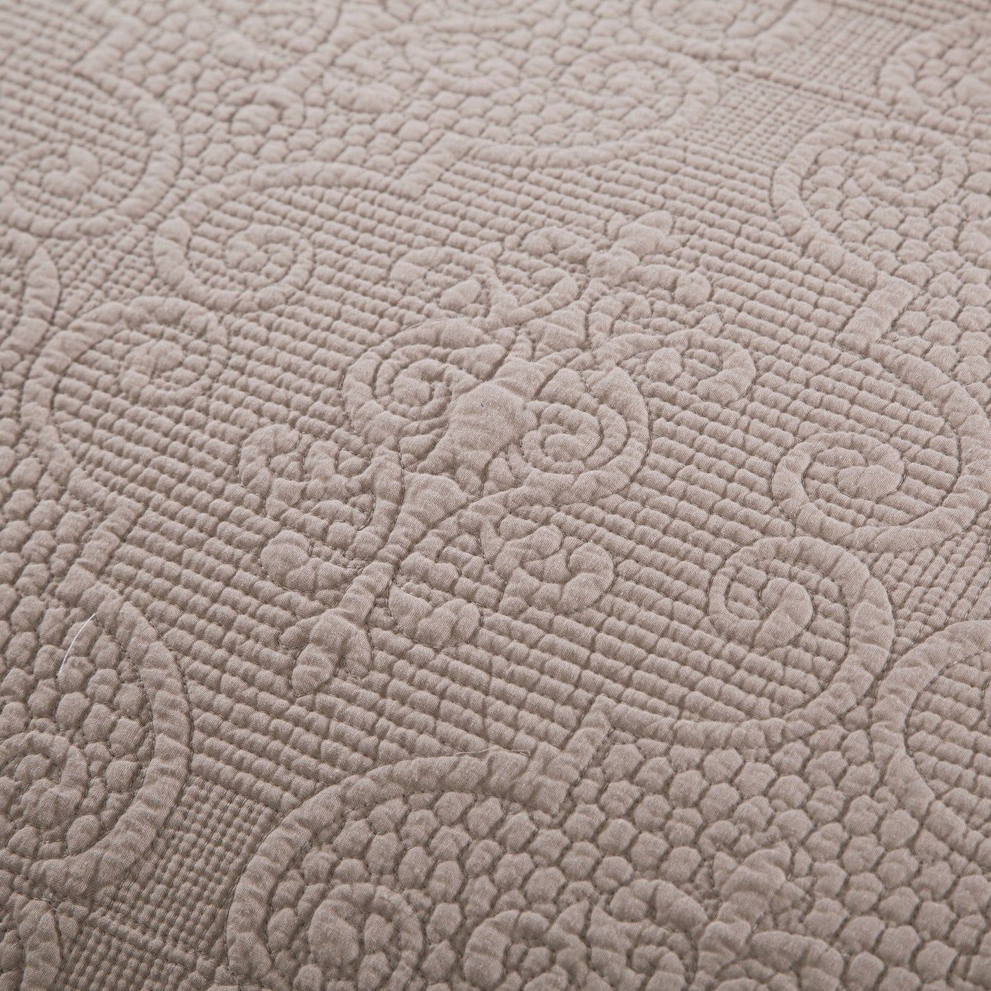 DaDa Bedding Taupe Beige Sand Dollar Floral Quilted Cotton Pillow Sham - 1-Piece  (JHW585)